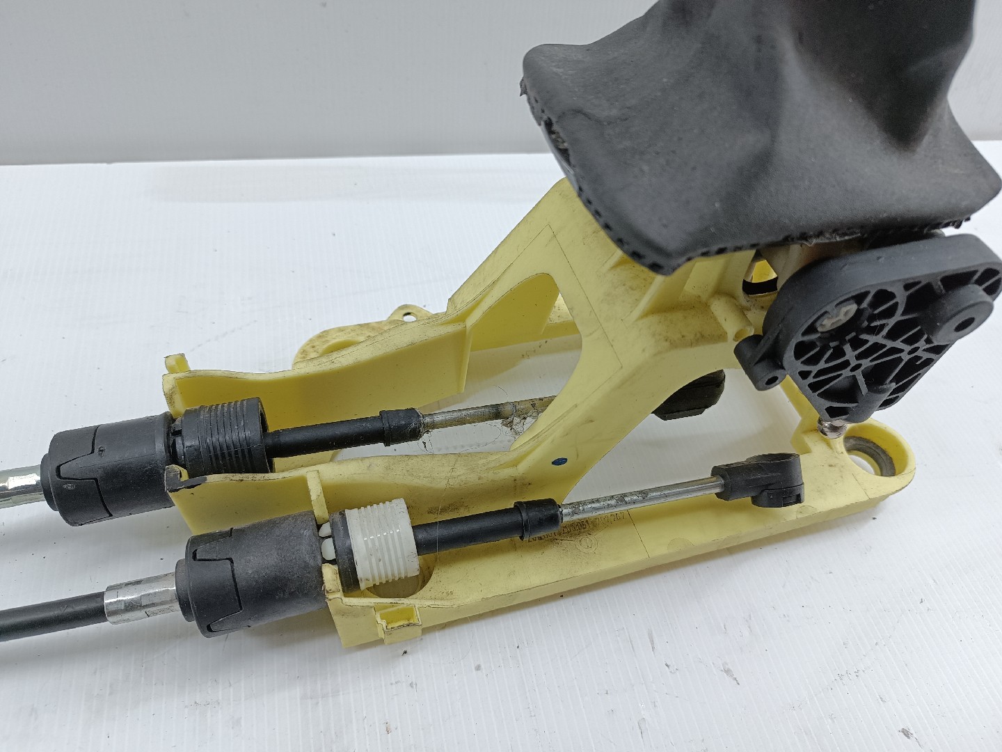 Seletor de mudanças VOLVO C30 (533) | 06 - 13 Imagem-1