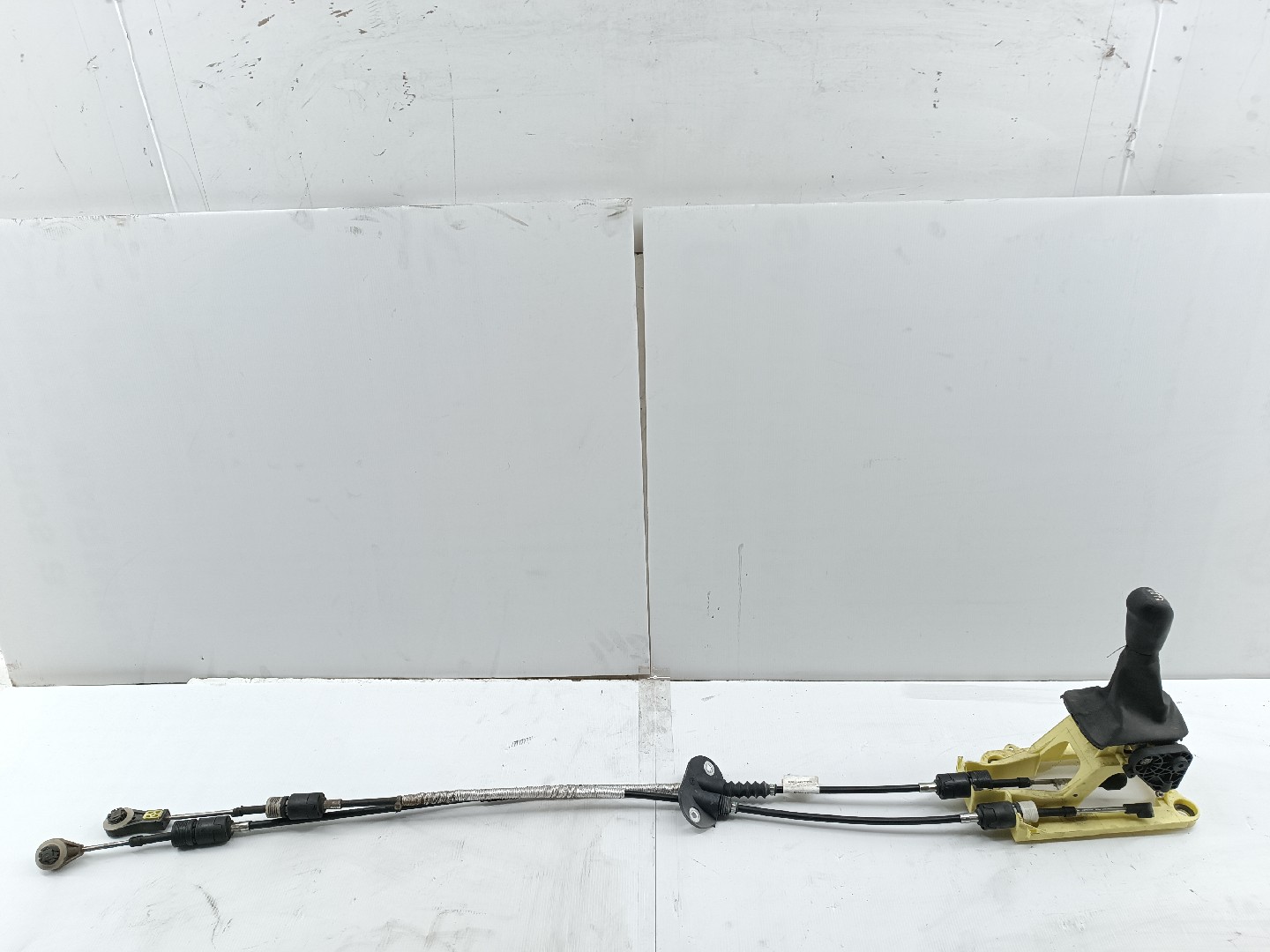 Seletor de mudanças VOLVO C30 (533) | 06 - 13