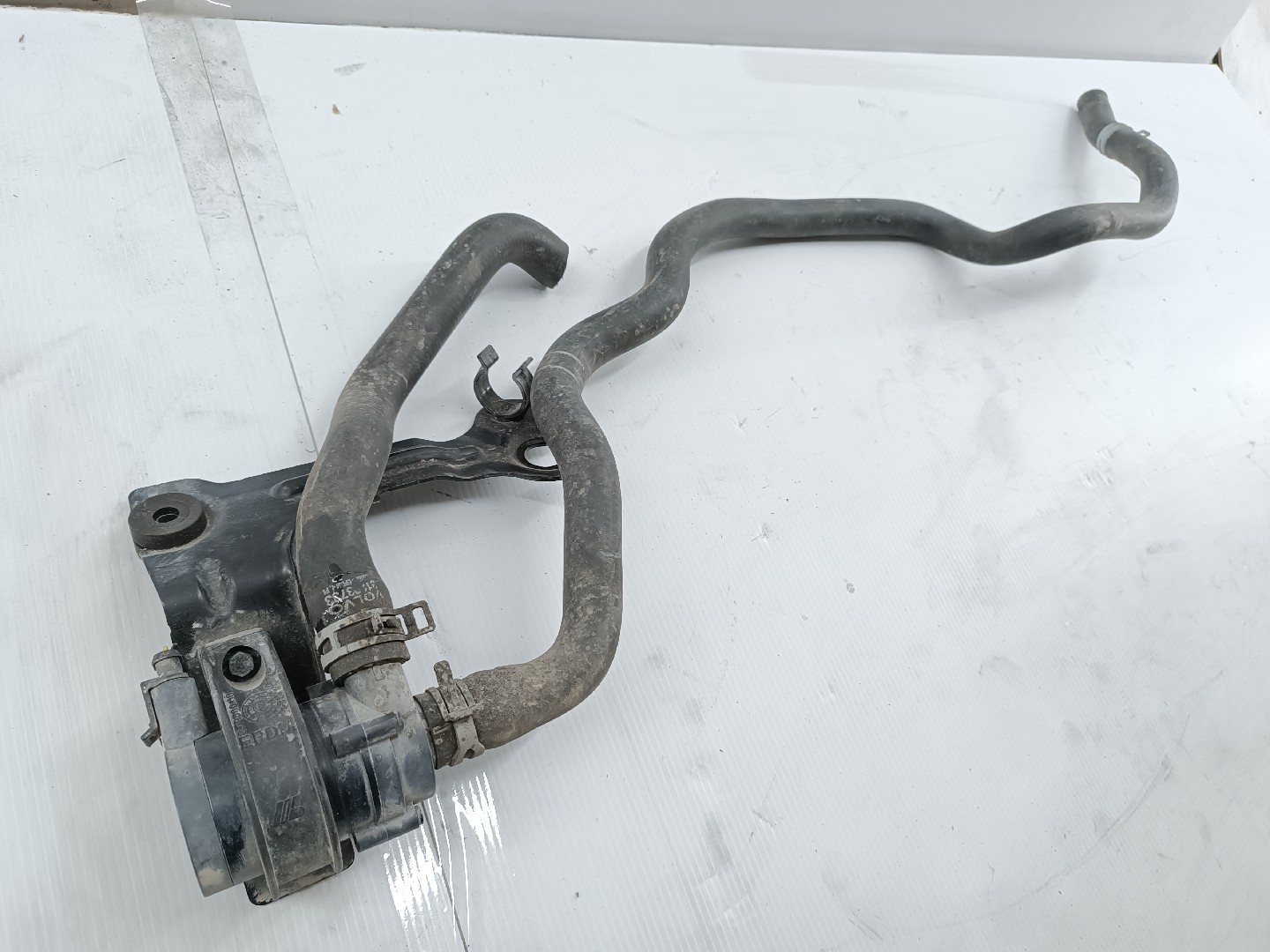 Bomba de água VOLVO C30 (533) | 06 - 13 Imagem-5