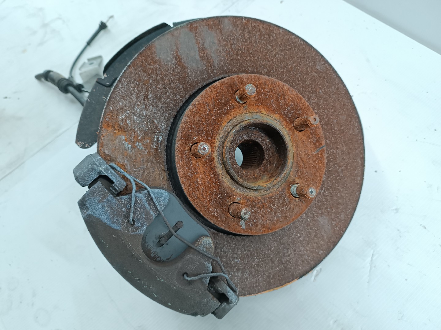 Manga de eixo frente esquerda VOLVO C30 (533) | 06 - 13 Imagem-4