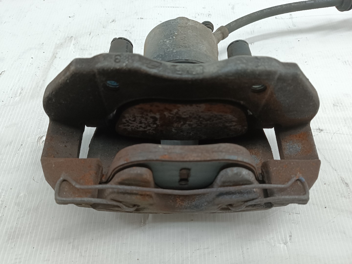 Pinça frente direita VOLVO C30 (533) | 06 - 13 Imagem-4