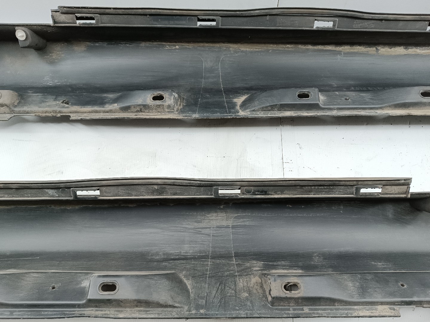 Embaladeiras VOLVO C30 (533) | 06 - 13 Imagem-2