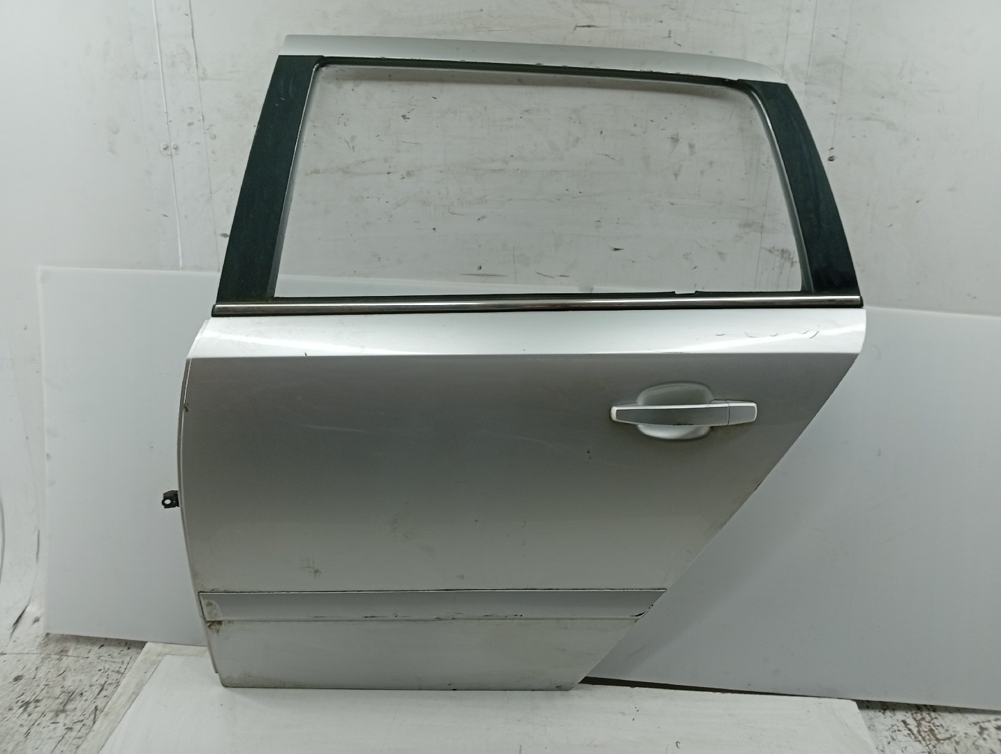 Porta Traseira Esquerda OPEL ASTRA H Combi (A04) | 04 - 14 Imagem-1