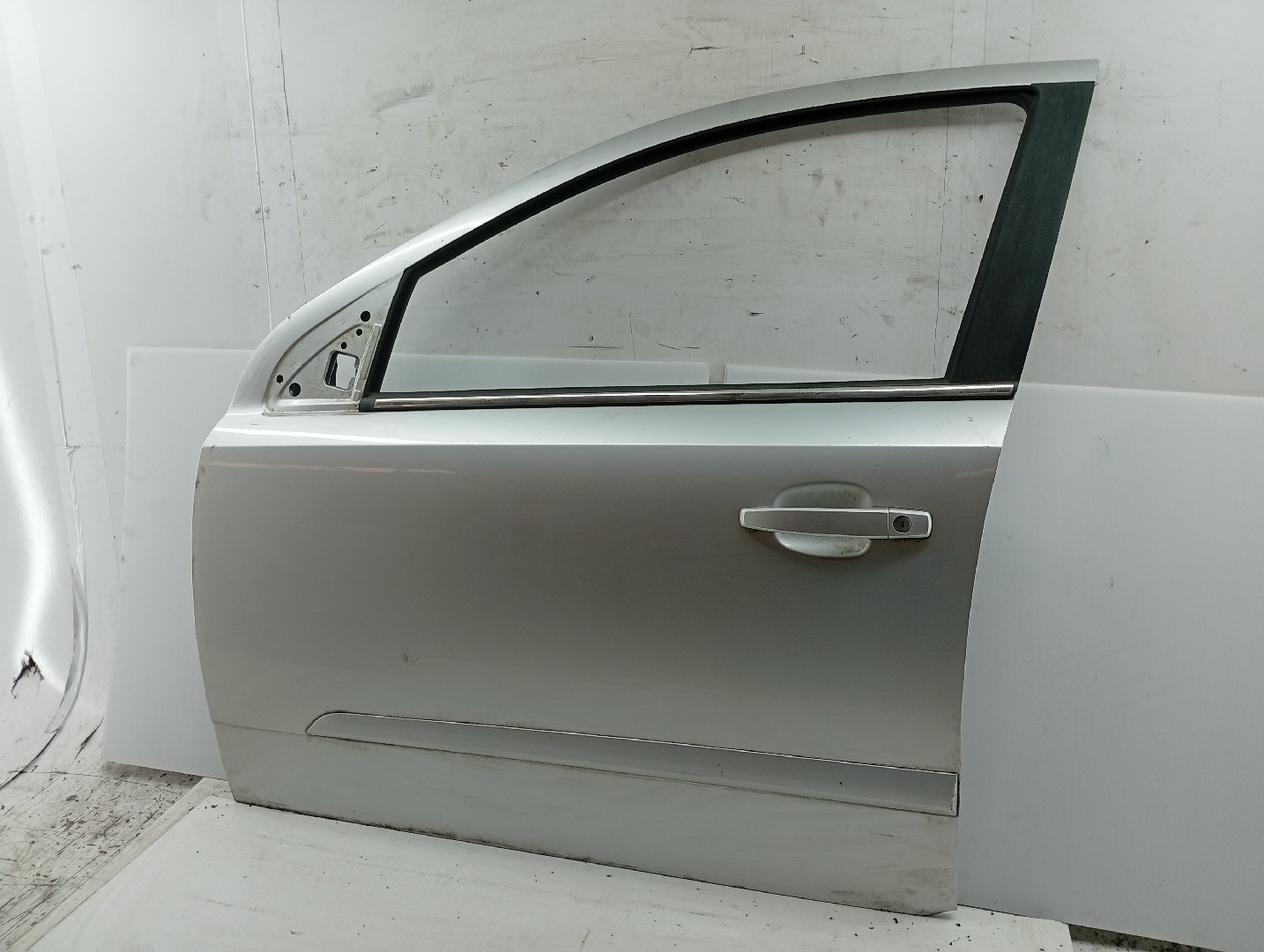 Porta Frente Esquerda OPEL ASTRA H Combi (A04) | 04 - 14 Imagem-1