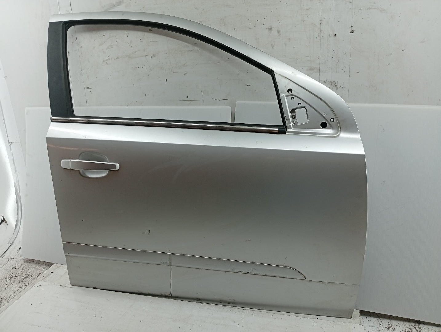 Porta Frente Direita OPEL ASTRA H Combi (A04) | 04 - 14 Imagem-2
