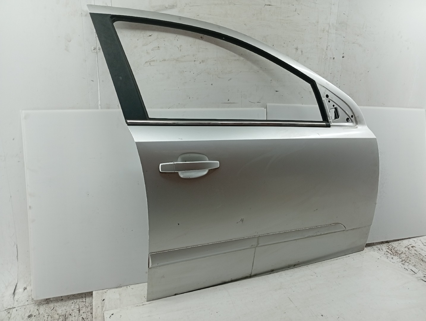 Porta Frente Direita OPEL ASTRA H Combi (A04) | 04 - 14 Imagem-1