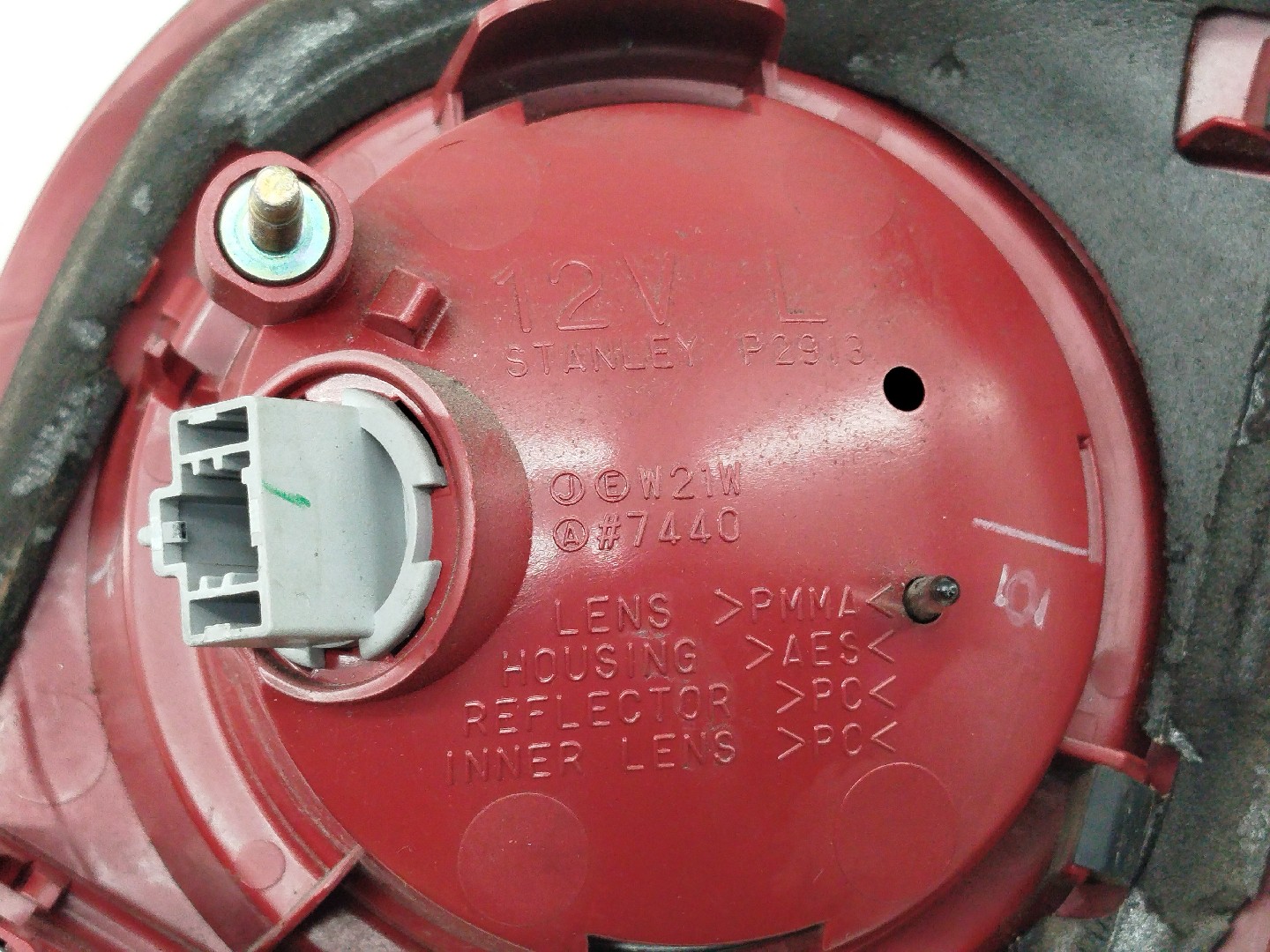 Farolim da Mala Esquerdo MAZDA 3 (BK) | 03 - 09 Imagem-3