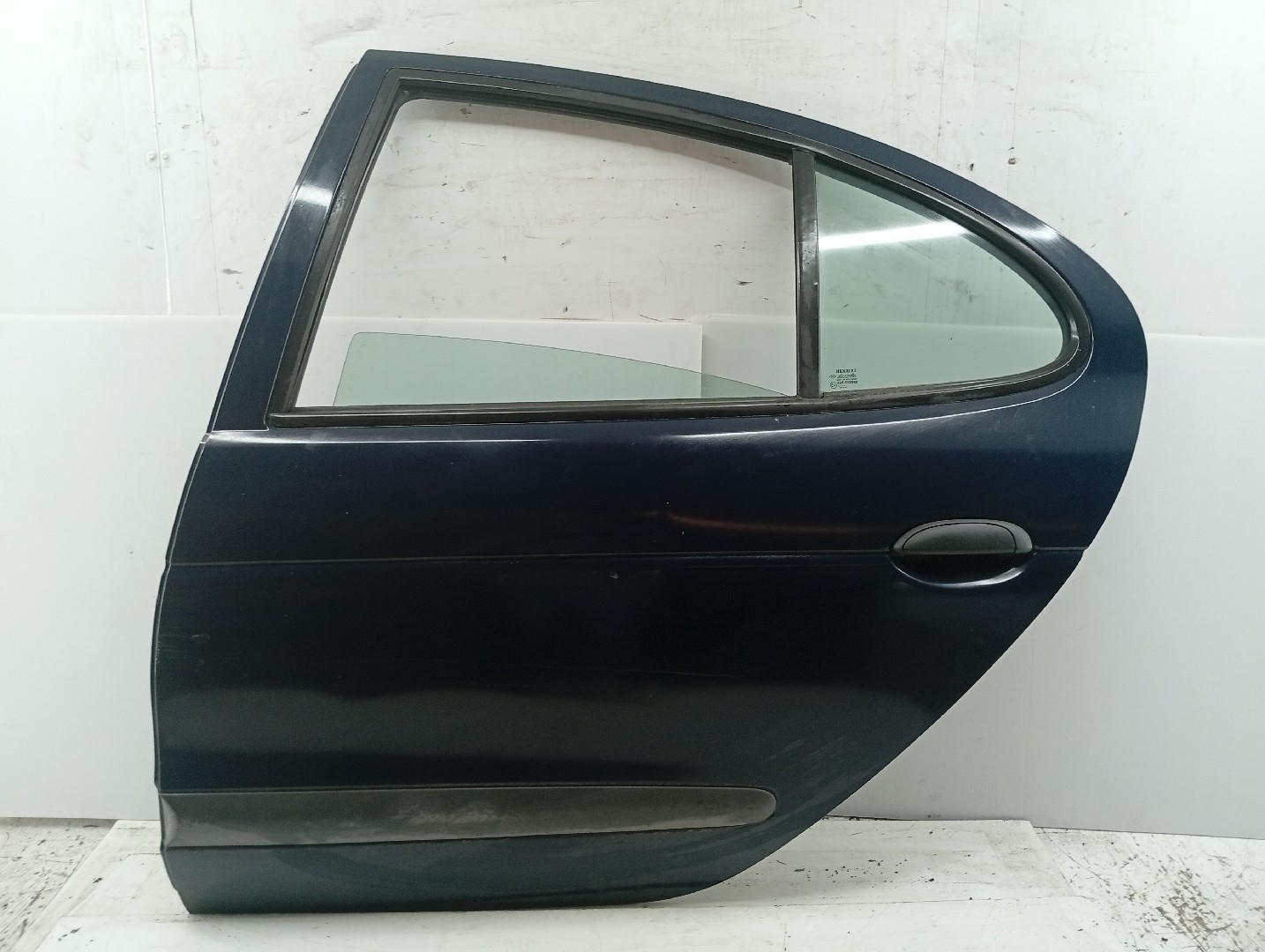 Porta Traseira Esquerda RENAULT MEGANE I (BA0/1_) | 95 - 04
