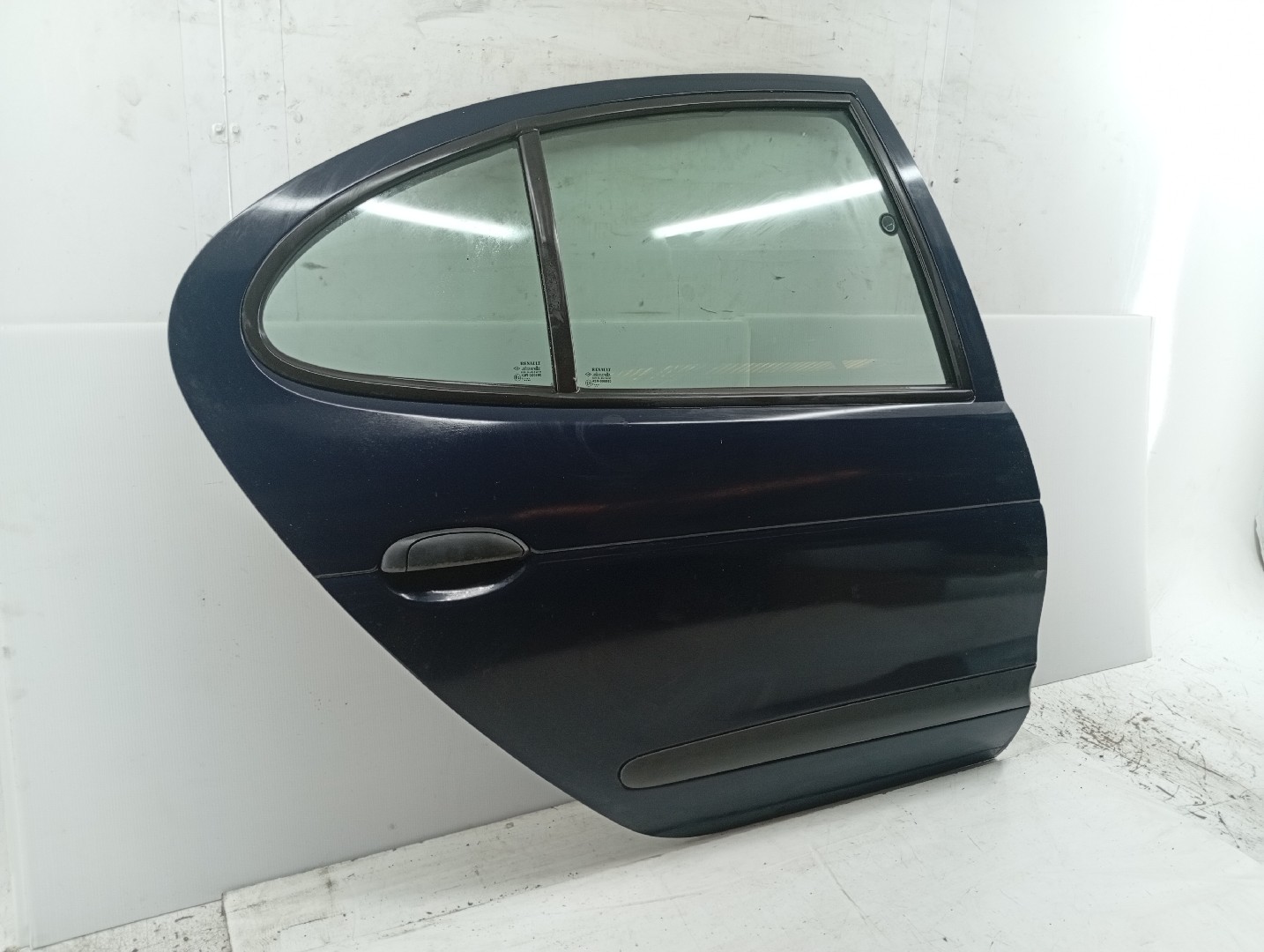 Porta Traseira Direita RENAULT MEGANE I (BA0/1_) | 95 - 04 Imagem-1