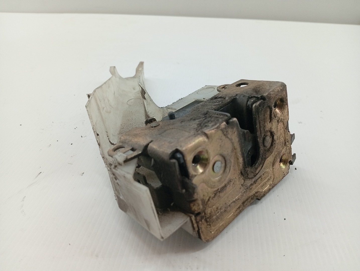 Fecho da Porta Trás Esquerdo RENAULT MEGANE I (BA0/1_) | 95 - 04 Imagem-2