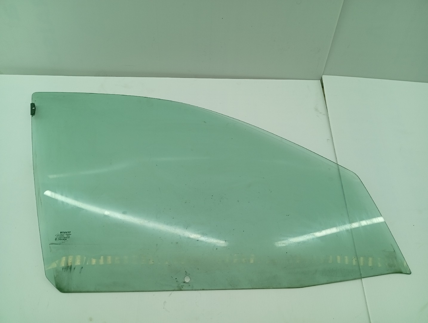 Vidro de Porta Frente Direito RENAULT MEGANE I (BA0/1_) | 95 - 04