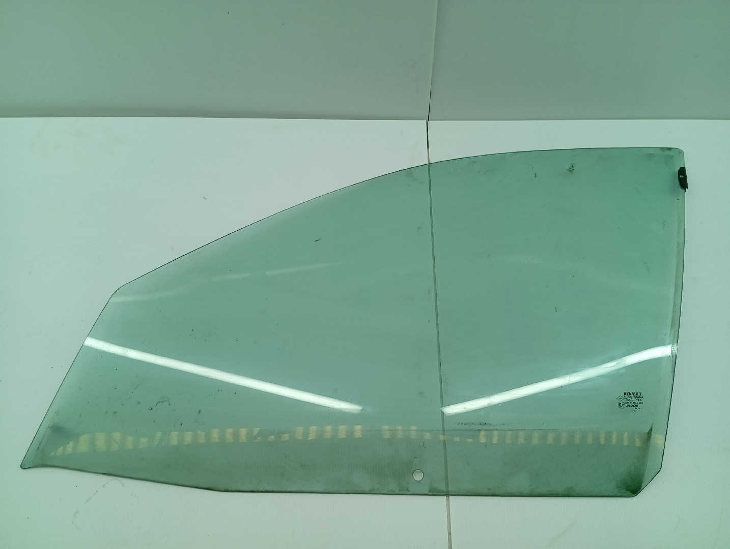 Vidro Porta Frente Esquerdo RENAULT MEGANE I (BA0/1_) | 95 - 04