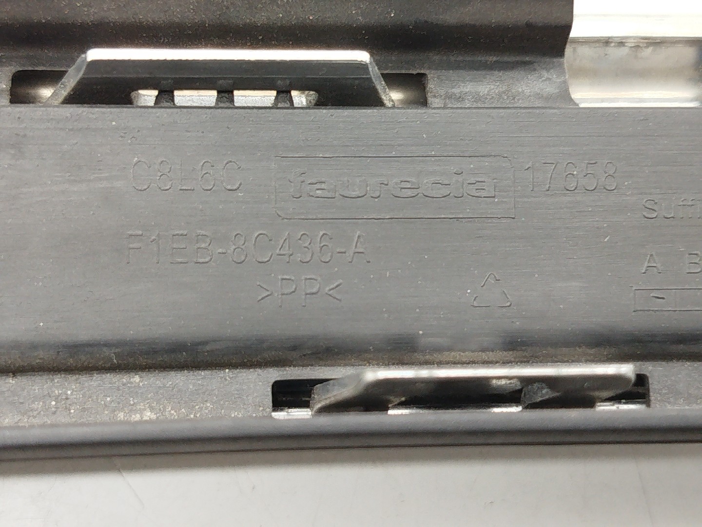 Grelha da Frente FORD FOCUS III | 10 -  Imagem-2