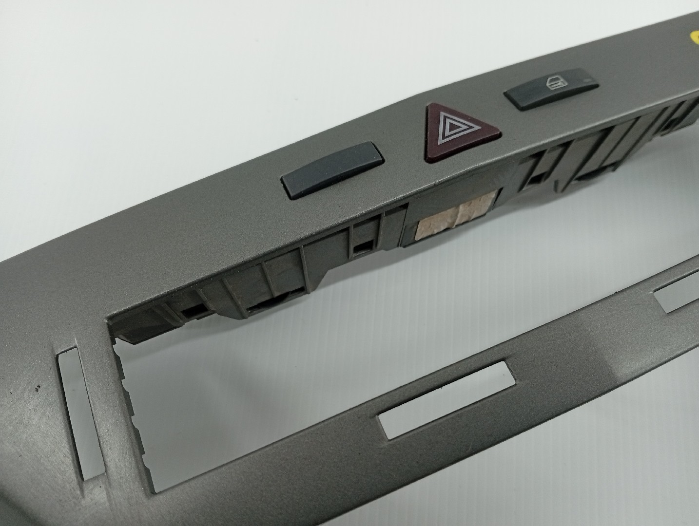 Moldura Consola Central OPEL ASTRA H (A04) | 04 - 14 Imagem-1