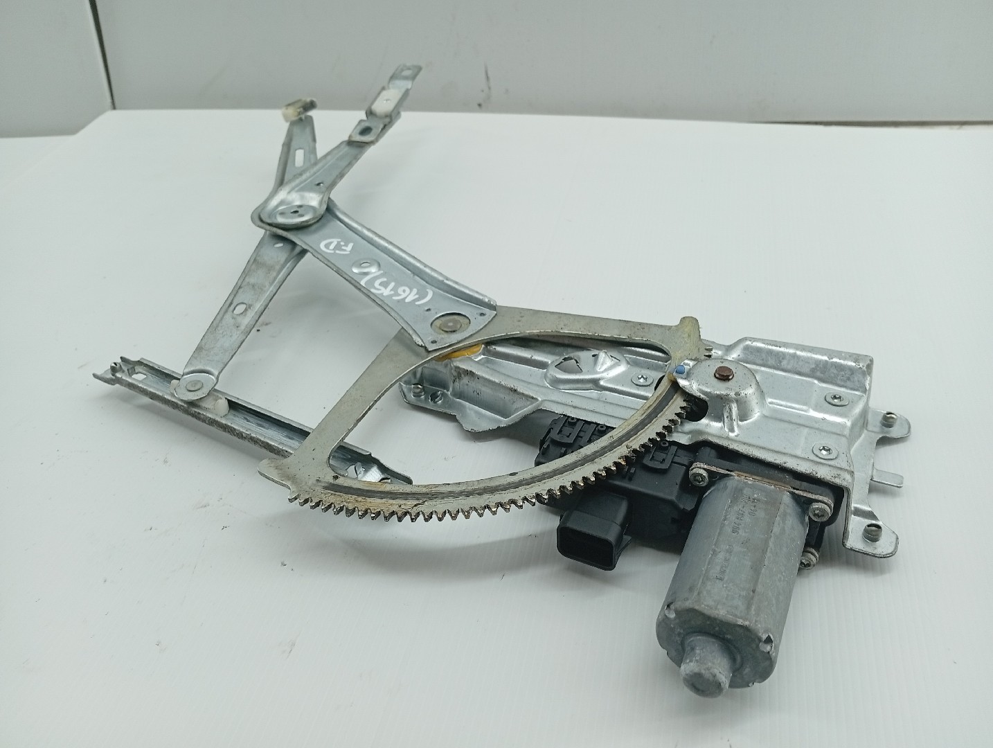 Motor e elevador de vidro frente direito OPEL ASTRA H Combi (A04) | 04 - 14 Imagem-3