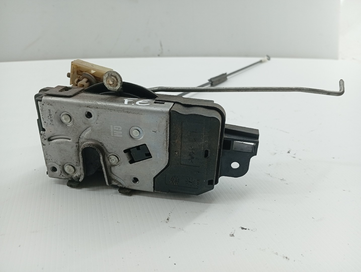 Fecho da Porta Frente Esquerdo OPEL ASTRA H Combi (A04) | 04 - 14 Imagem-1