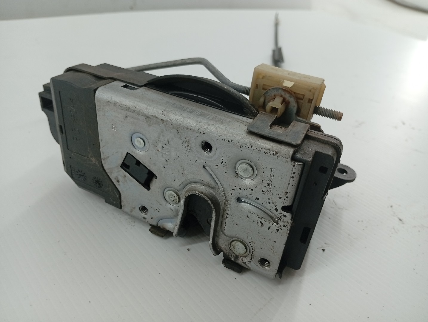 Fecho da Porta Frente Direito OPEL ASTRA H Combi (A04) | 04 - 14 Imagem-1