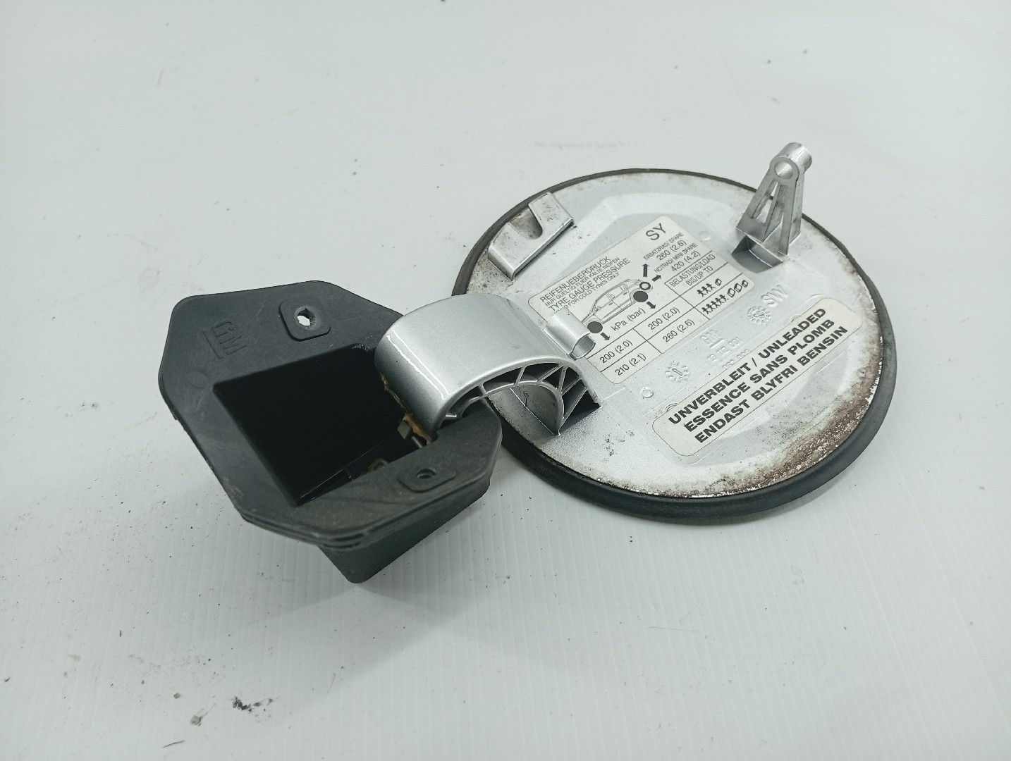 Tampa Da Bomba De Combustivel OPEL ASTRA H Combi (A04) | 04 - 14 Imagem-3