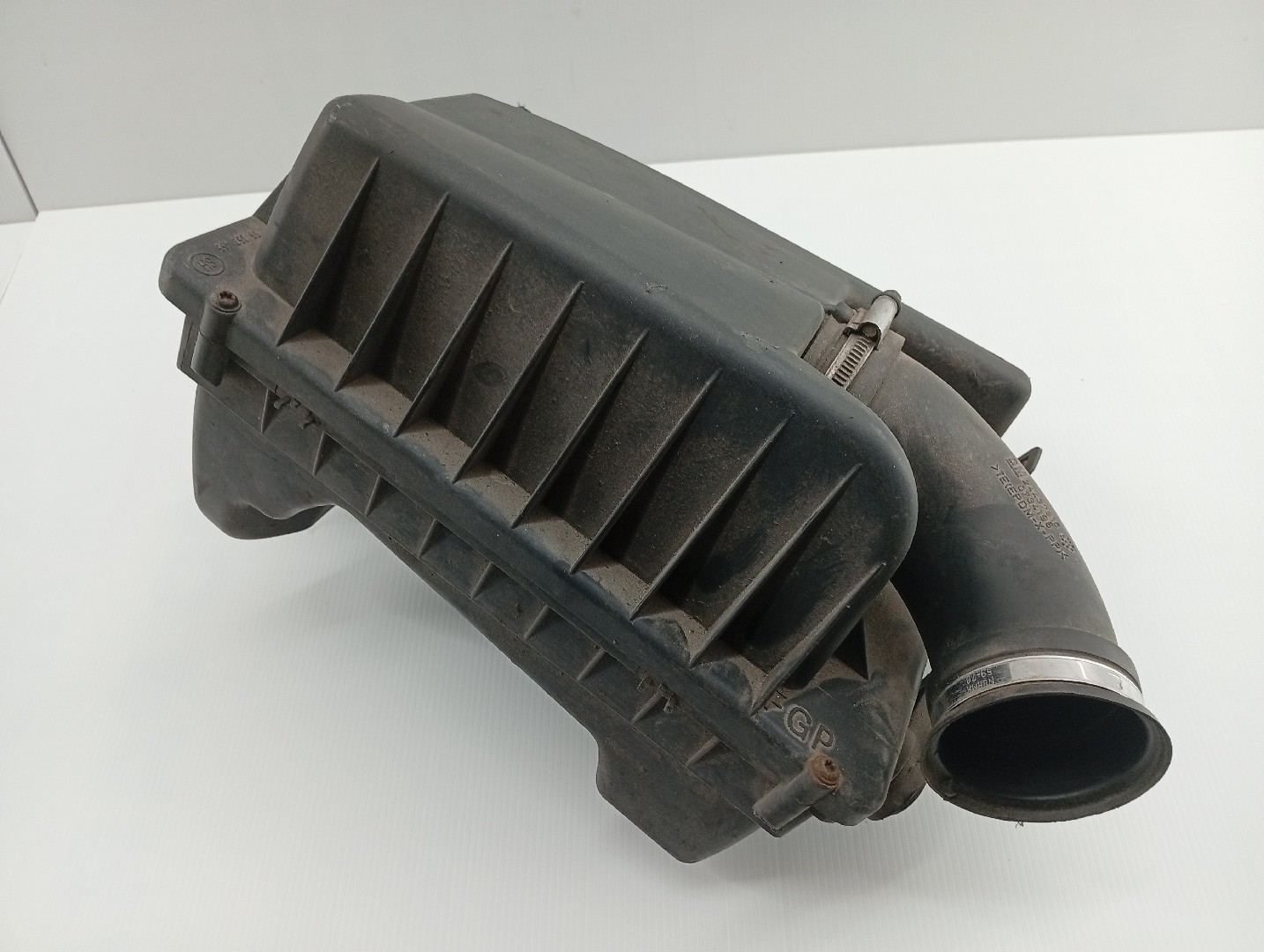 Caixa de filtro de ar OPEL ASTRA H Combi (A04) | 04 - 14