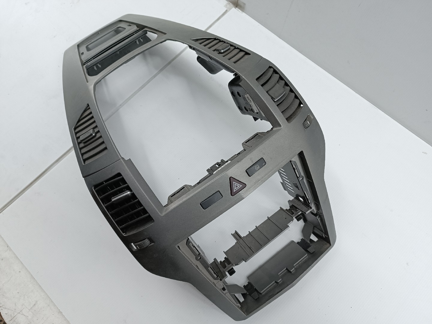 Moldura Consola Central OPEL ZAFIRA / ZAFIRA FAMILY B (A05) | 05 - 19 Imagem-9