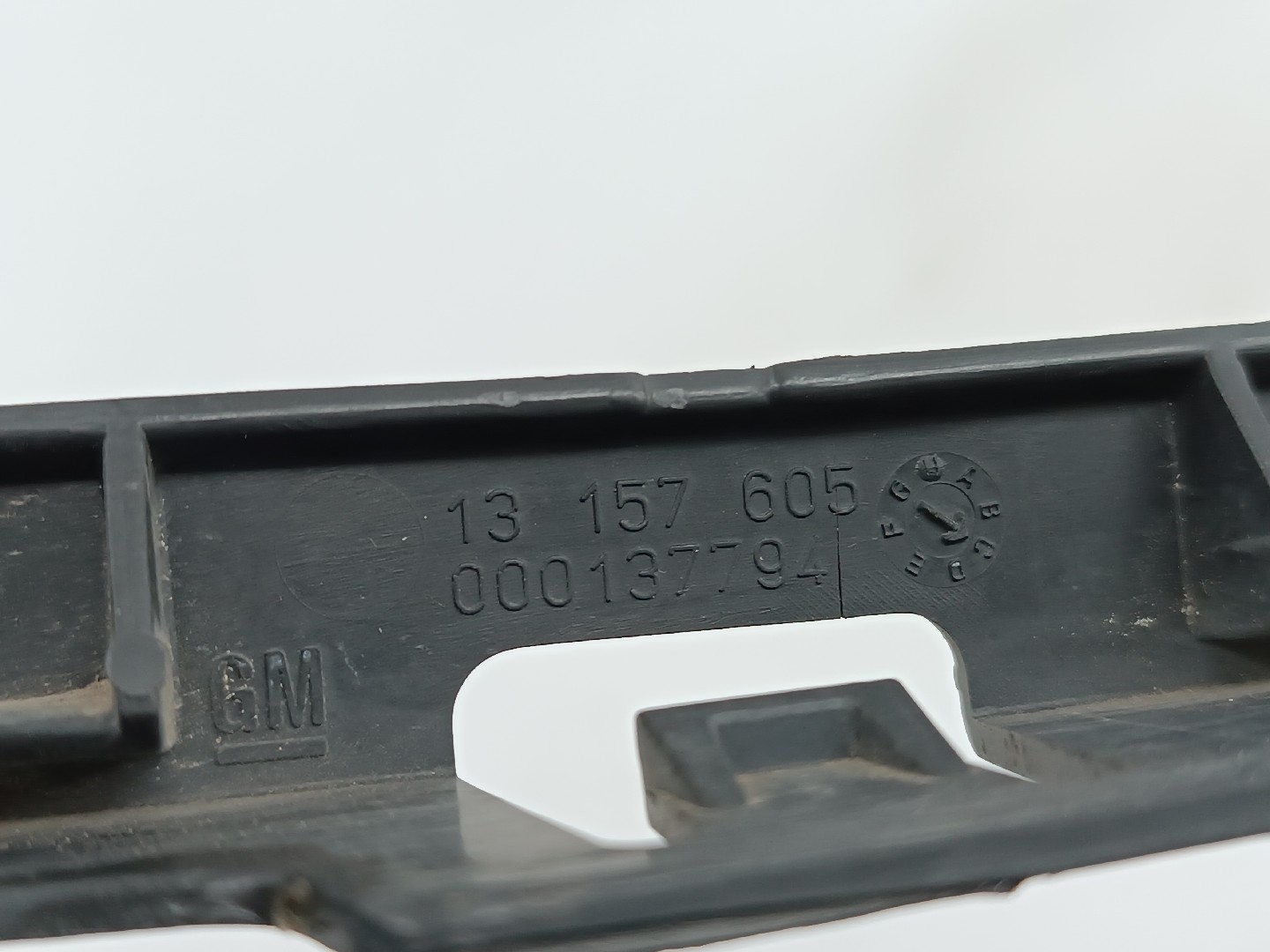 Guia central de para-choques OPEL ZAFIRA / ZAFIRA FAMILY B (A05) | 05 - 19 Imagem-3