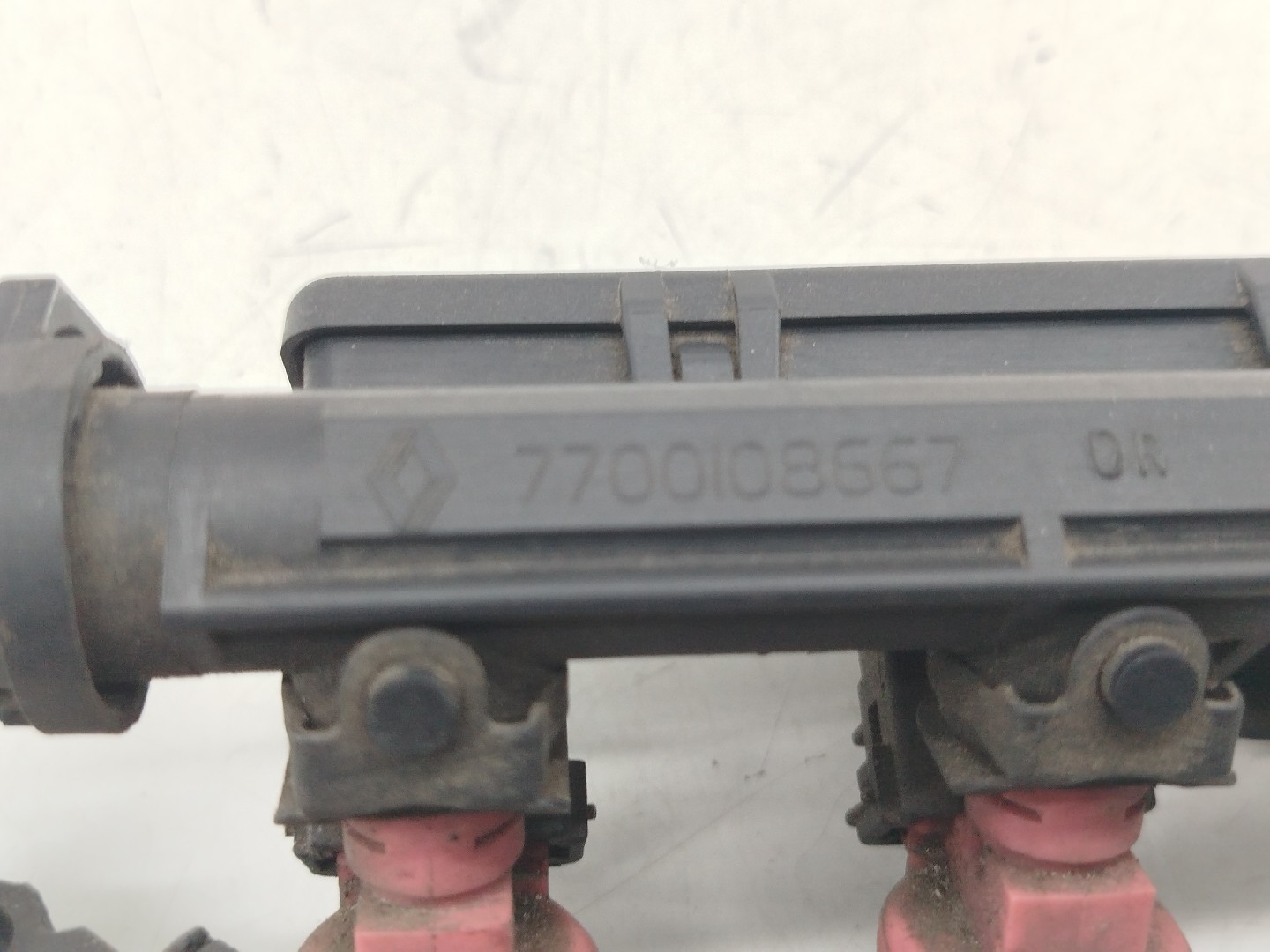 Regua de injeção RENAULT CLIO II (BB_, CB_) | 98 -  Imagem-1