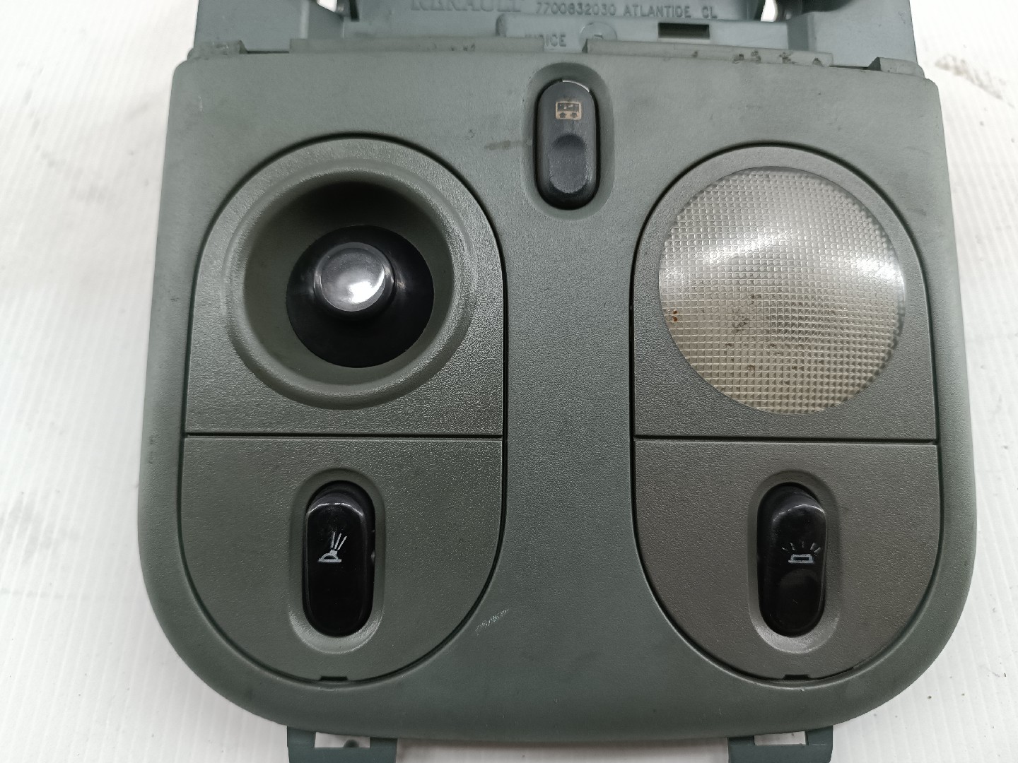 Plafonier RENAULT MEGANE I (BA0/1_) | 95 - 04 Imagem-5