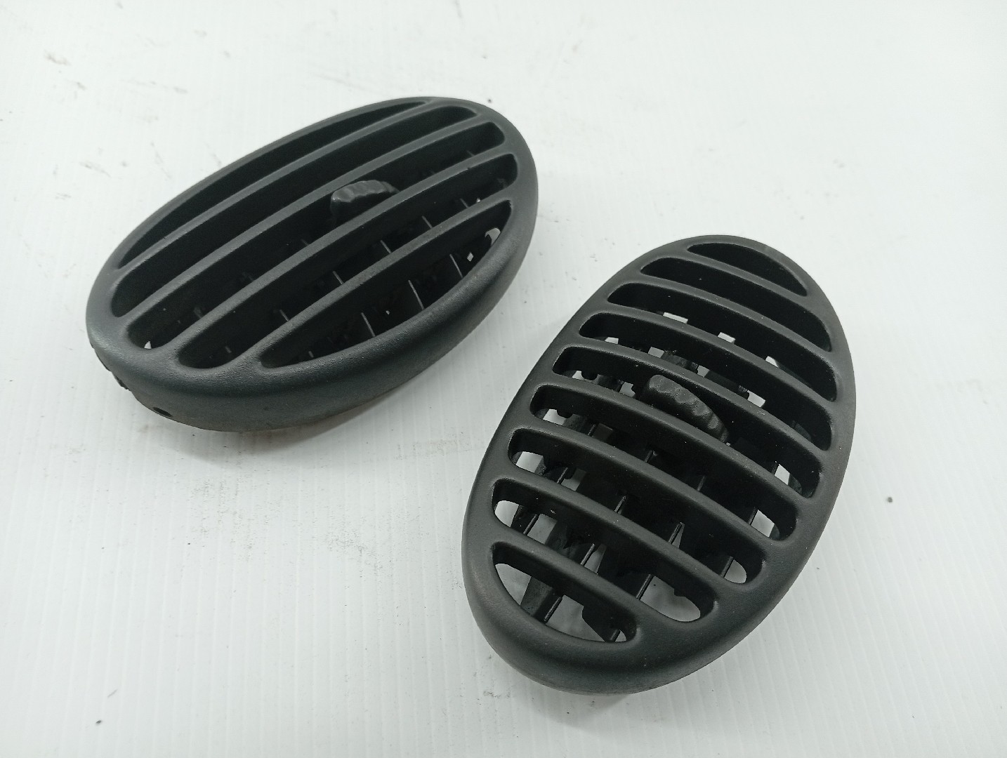 Difusor de ar RENAULT MEGANE I (BA0/1_) | 95 - 04 Imagem-4