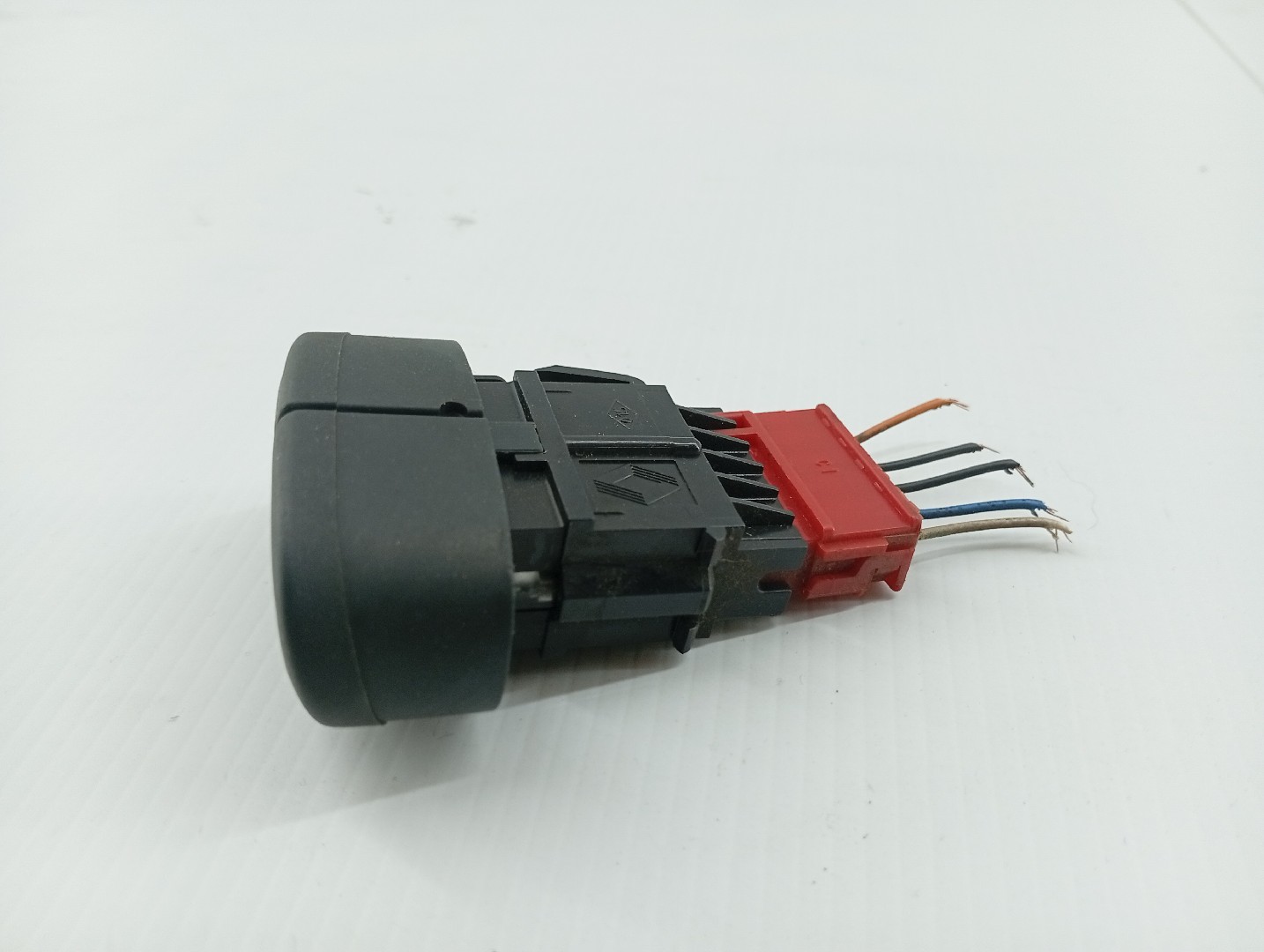 Botão desembaciador de vidro traseiro RENAULT MEGANE I (BA0/1_) | 95 - 04 Imagem-2