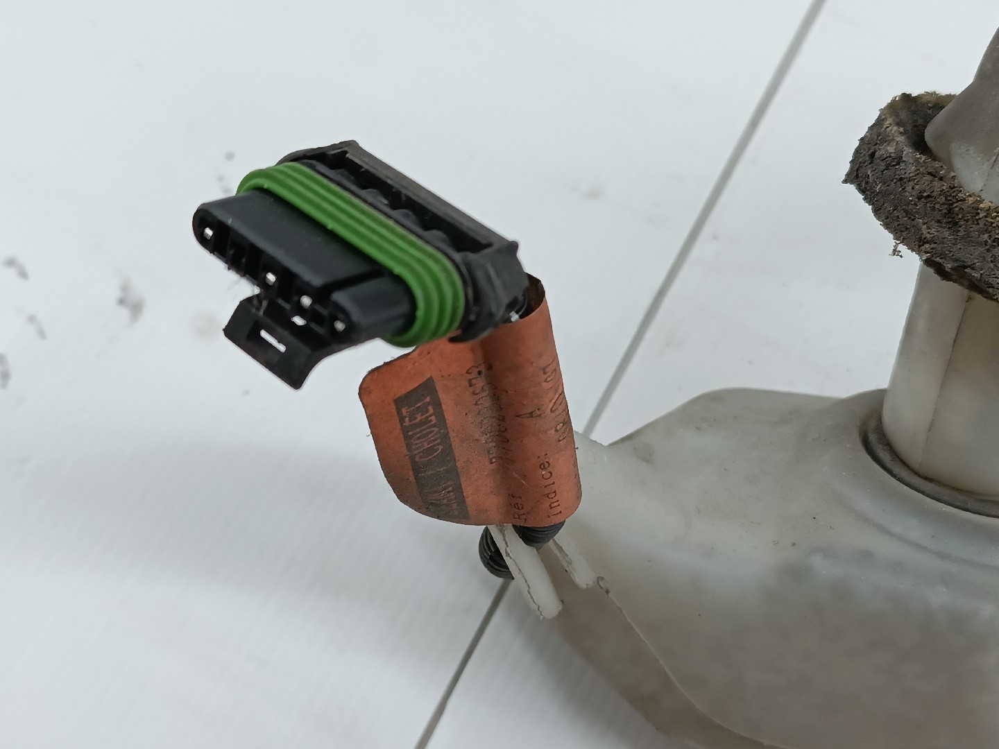 Reservatório de água do limpa para-brisas RENAULT MEGANE I (BA0/1_) | 95 - 04 Imagem-1