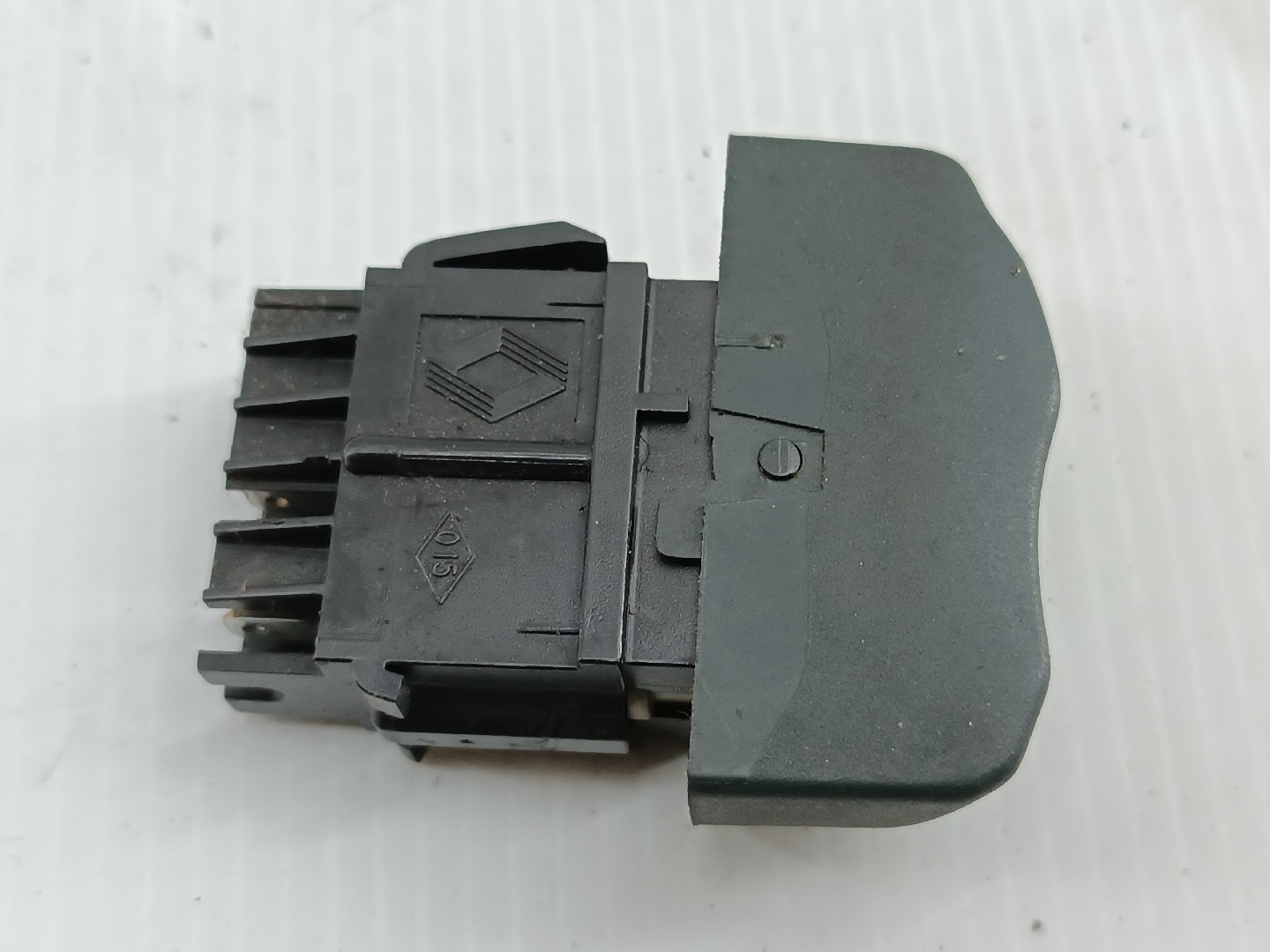 comutador de fecho central de portas RENAULT MEGANE I (BA0/1_) | 95 - 04 Imagem-2