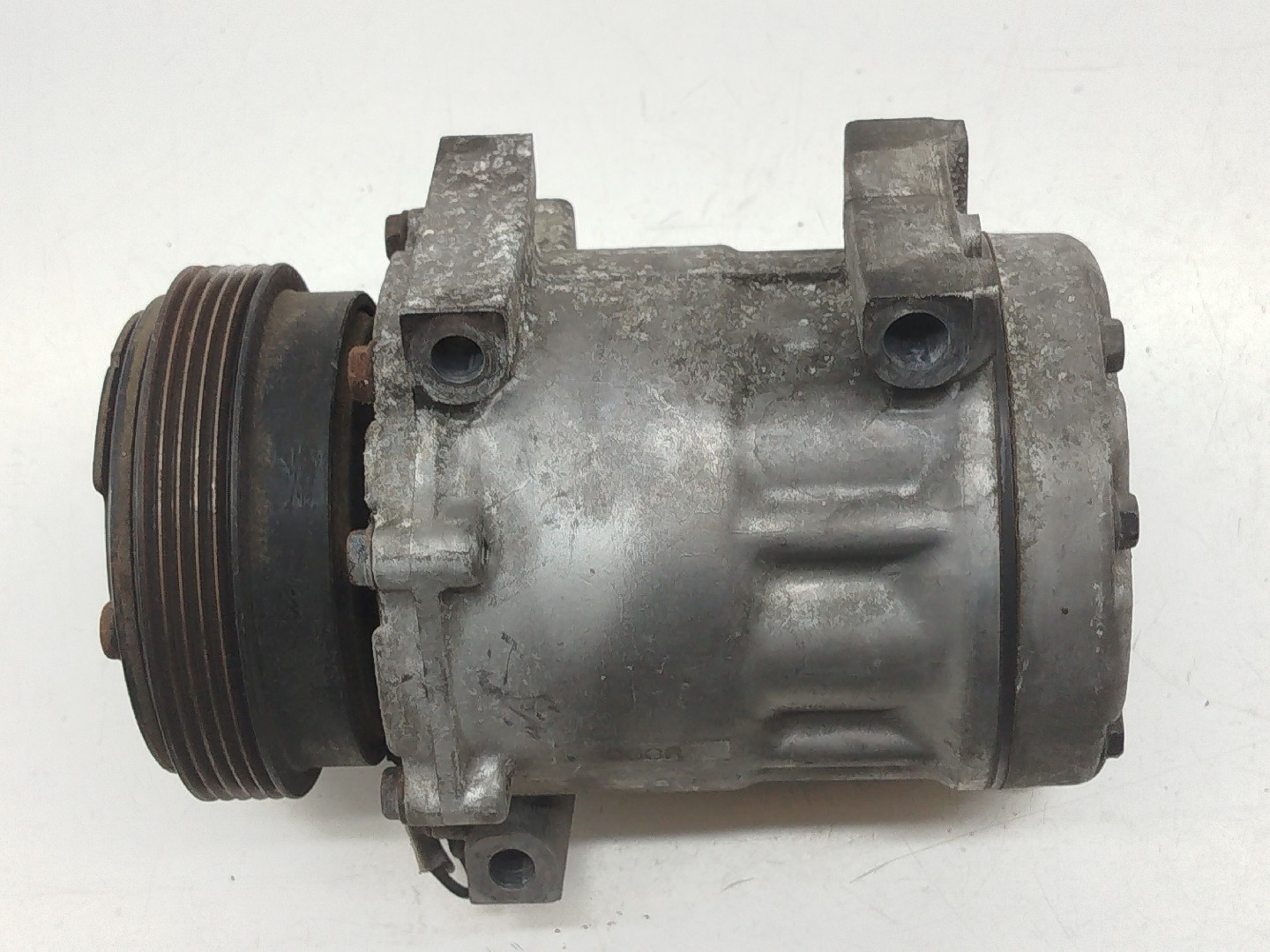 Compressor do Ar Condicionado RENAULT CLIO II (BB_, CB_) | 98 -  Imagem-4