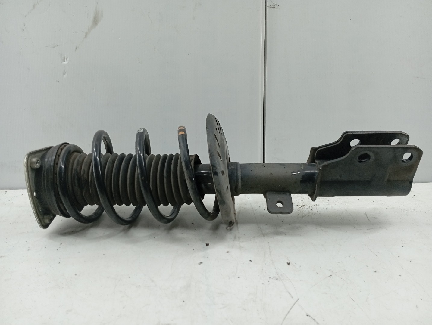 Amortecedor frente esquerdo PEUGEOT 5008 II | 16 -  Imagem-3