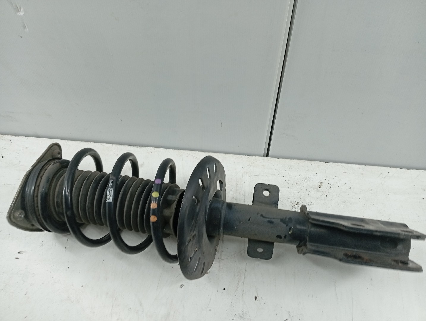 Amortecedor frente esquerdo PEUGEOT 5008 II | 16 - 