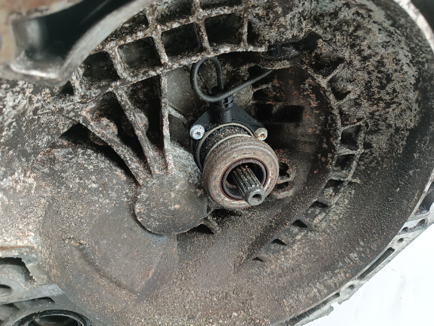 Caixa de Velocidades Manual OPEL ASTRA H Combi (A04) | 04 - 14 Imagem-4