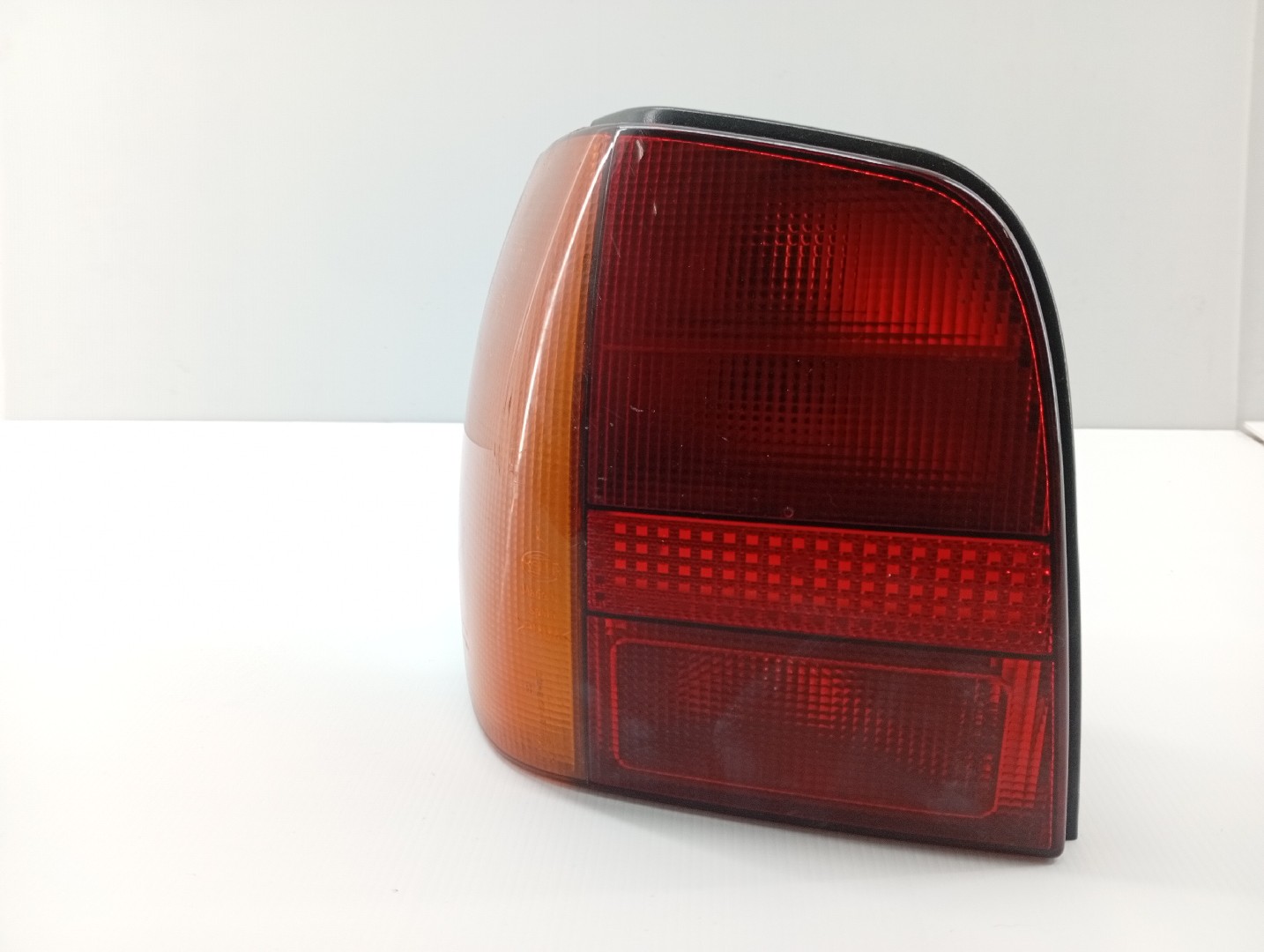 Farolim Stop Esquerdo VOLKSWAGEN POLO (6N1) | 94 - 99