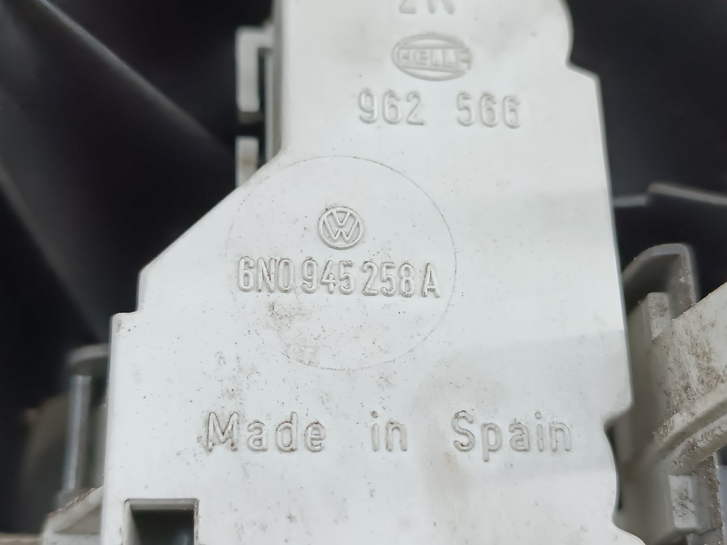 Farolim Stop Direito VOLKSWAGEN POLO (6N1) | 94 - 99 Imagem-1