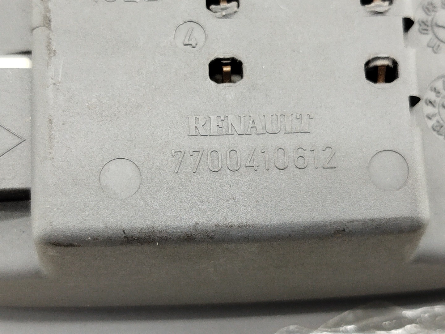 Luz interior RENAULT CLIO II (BB_, CB_) | 98 -  Imagem-2