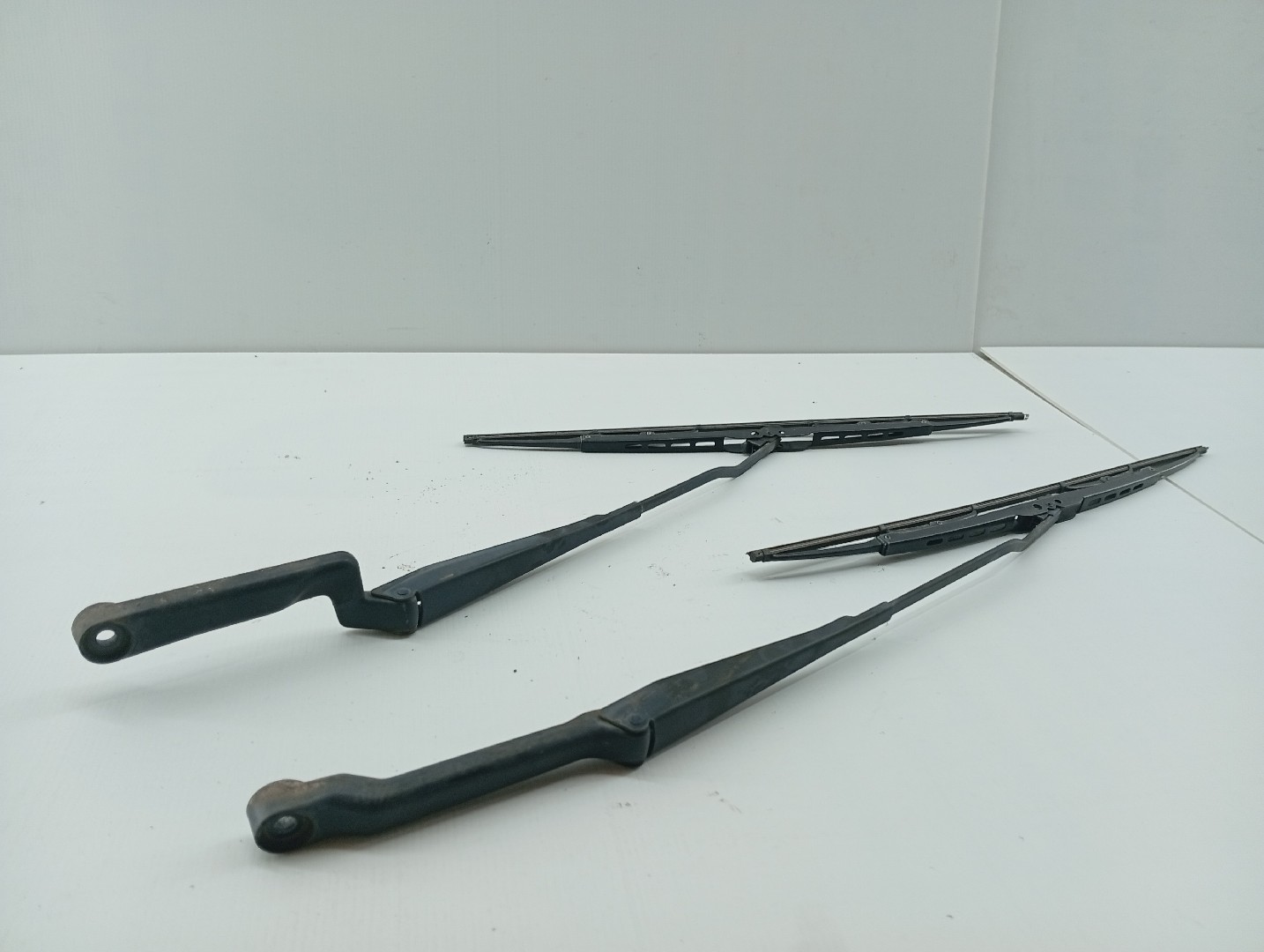 Astes/Escova Limpa Conjunto (2) VOLKSWAGEN POLO (6N1) | 94 - 99 Imagem-1