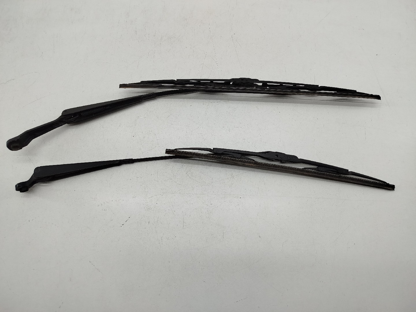 Braços das escovas frente RENAULT CLIO II (BB_, CB_) | 98 - 