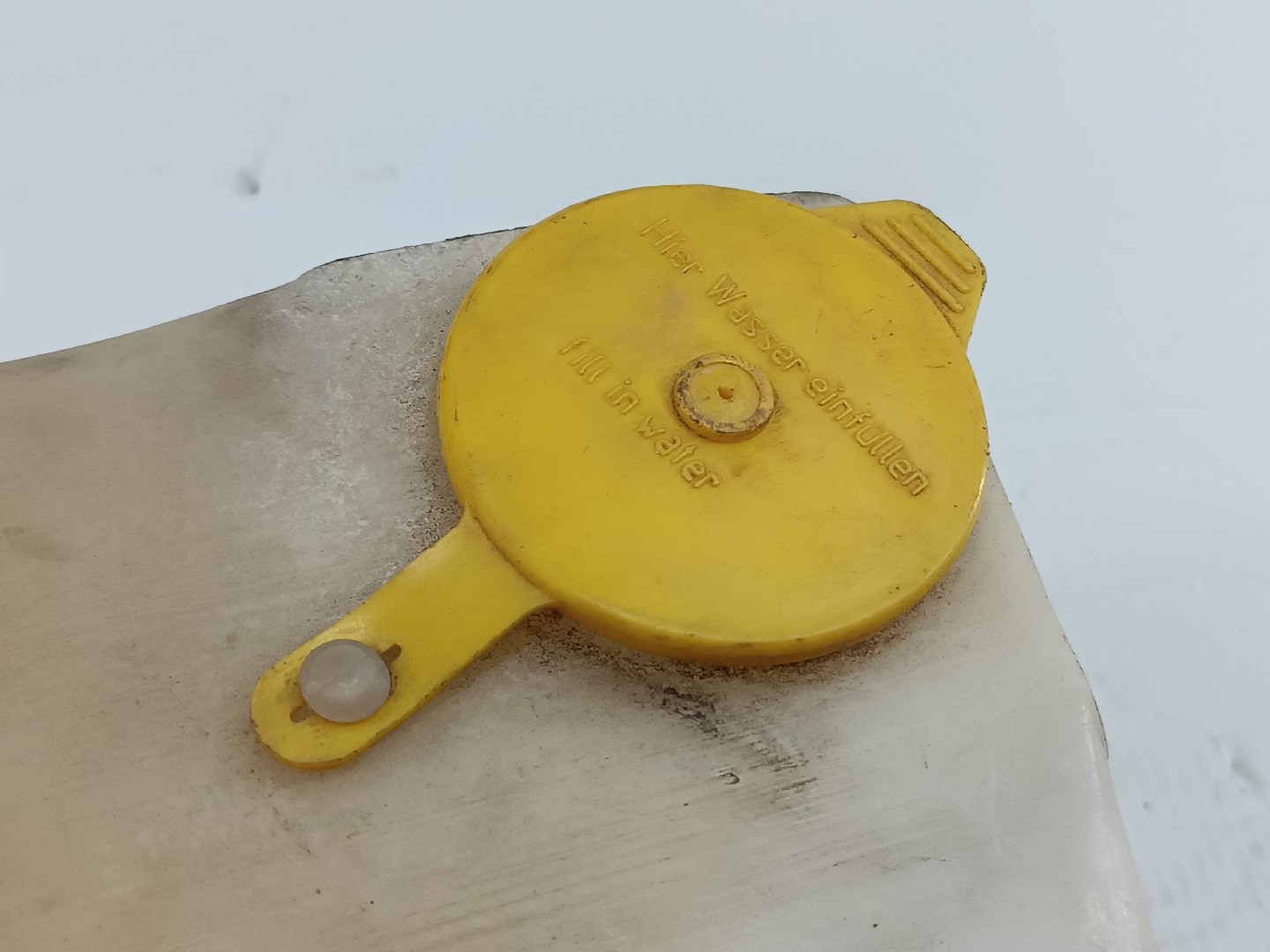 Reservatório de água do limpa para-brisas OPEL CORSA B (S93) | 93 - 02 Imagem-4