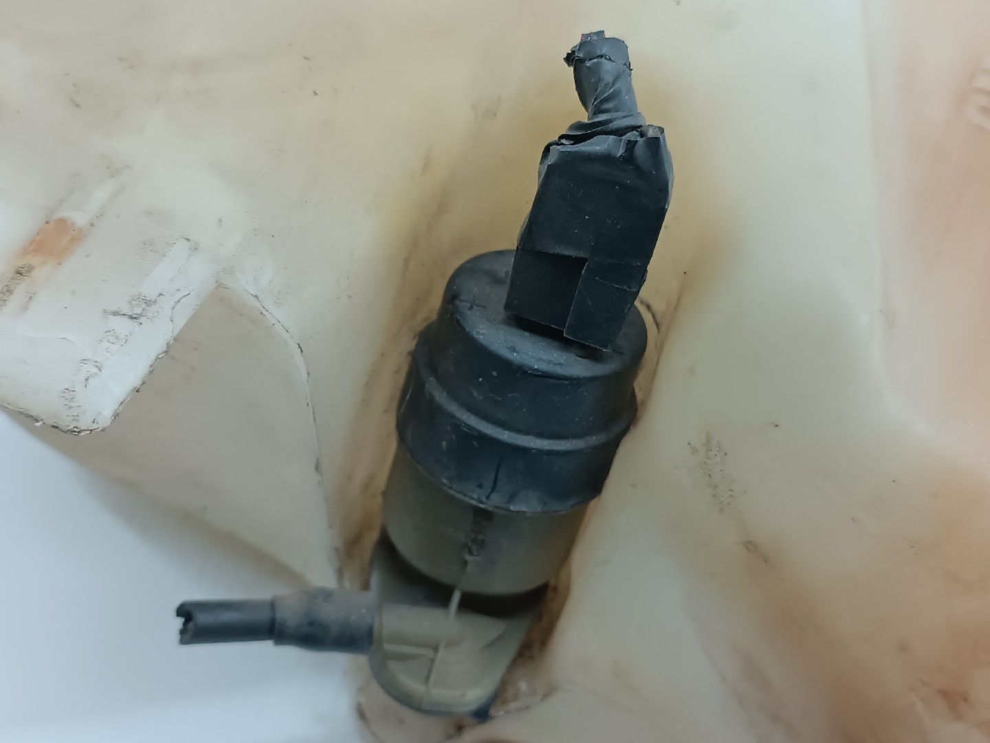 Reservatório de água do limpa para-brisas OPEL CORSA B (S93) | 93 - 02 Imagem-2