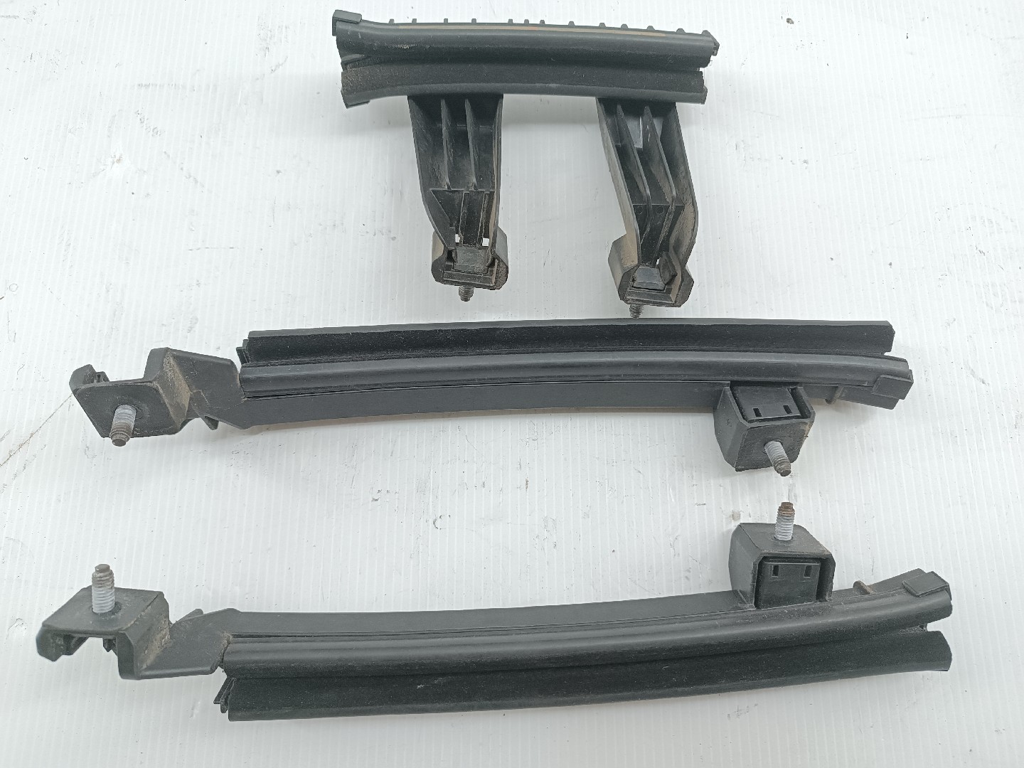 Guia de vidro RENAULT MEGANE IV Sporter (K9A/M/N_) | 16 -  Imagem-5