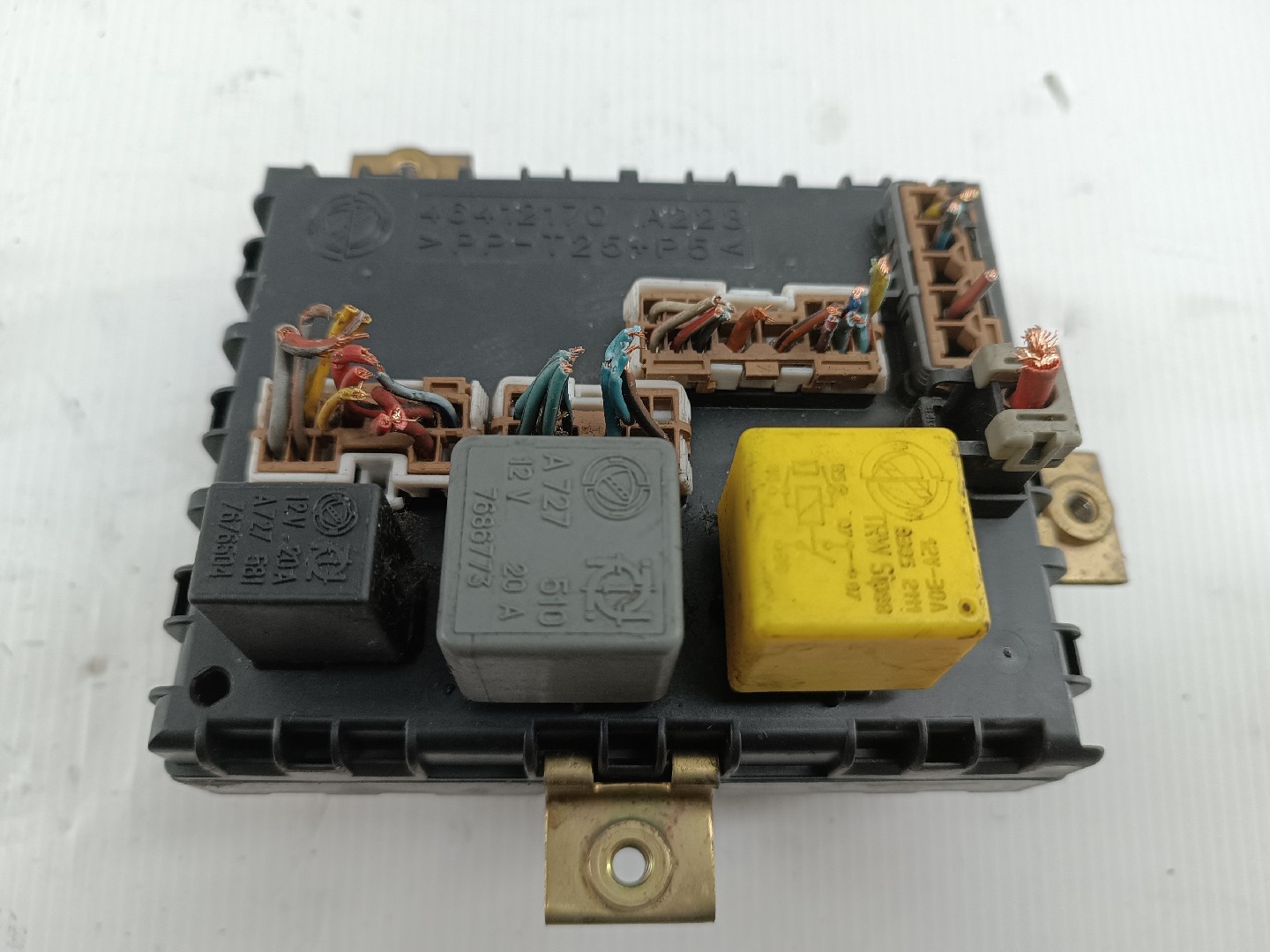 Caixa de fusíveis e relés FIAT PUNTO (176_) | 93 - 99