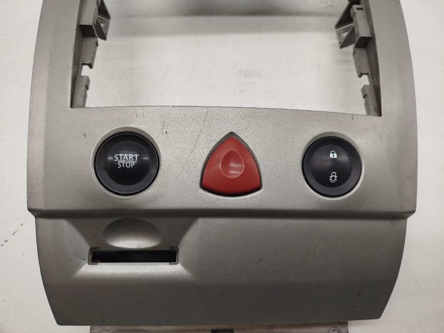 Moldura de consola central RENAULT MEGANE II (BM0/1_, CM0/1_) | 01 - 12 Imagem-1