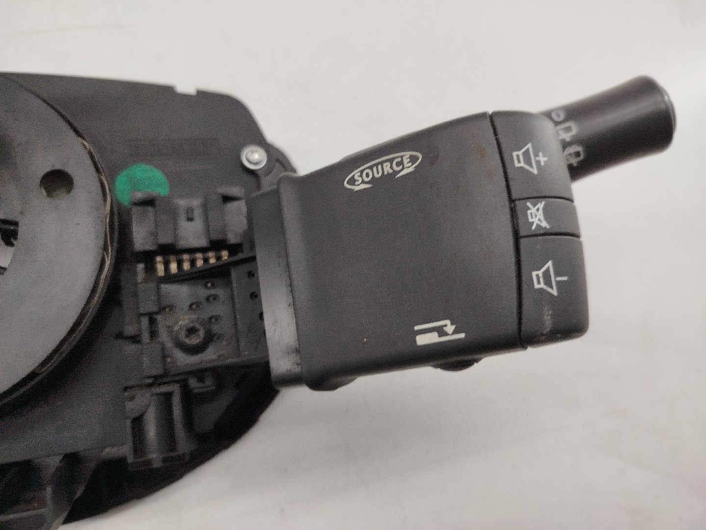 Comutador luzes,piscas,limp vidros e fita airbag RENAULT MEGANE II (BM0/1_, CM0/1_) | 01 - 12 Imagem-1