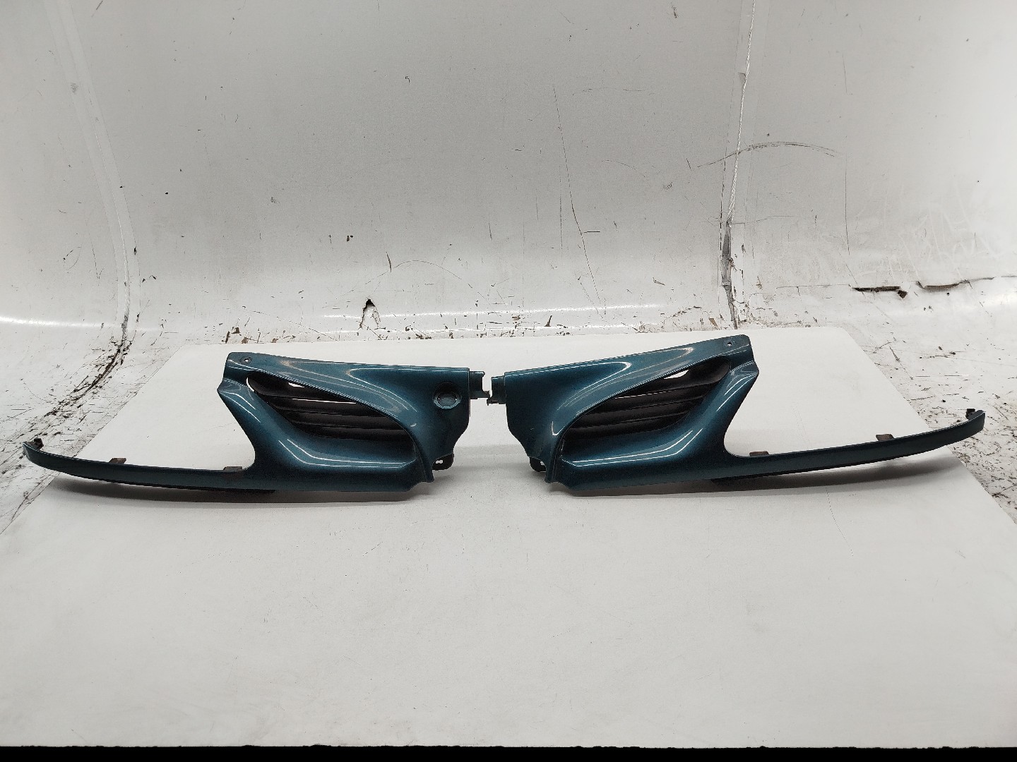 Grelha da Frente RENAULT SCÉNIC I Veículo multiuso (JA0/1_, FA0_) | 99 - 10 Imagem-5