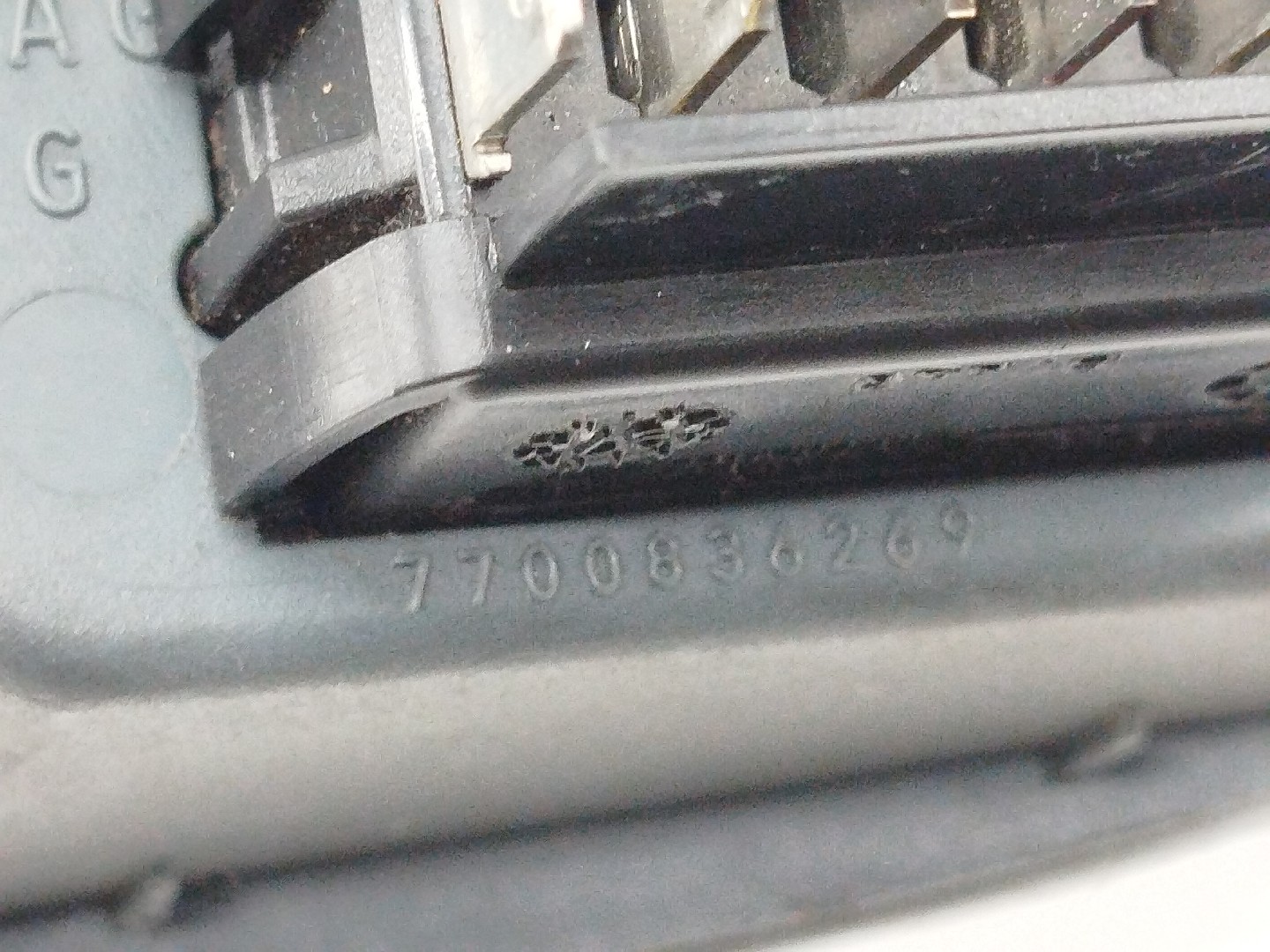 Comutador de vidro frente esquerdo RENAULT SCÉNIC I Veículo multiuso (JA0/1_, FA0_) | 99 - 10 Imagem-3