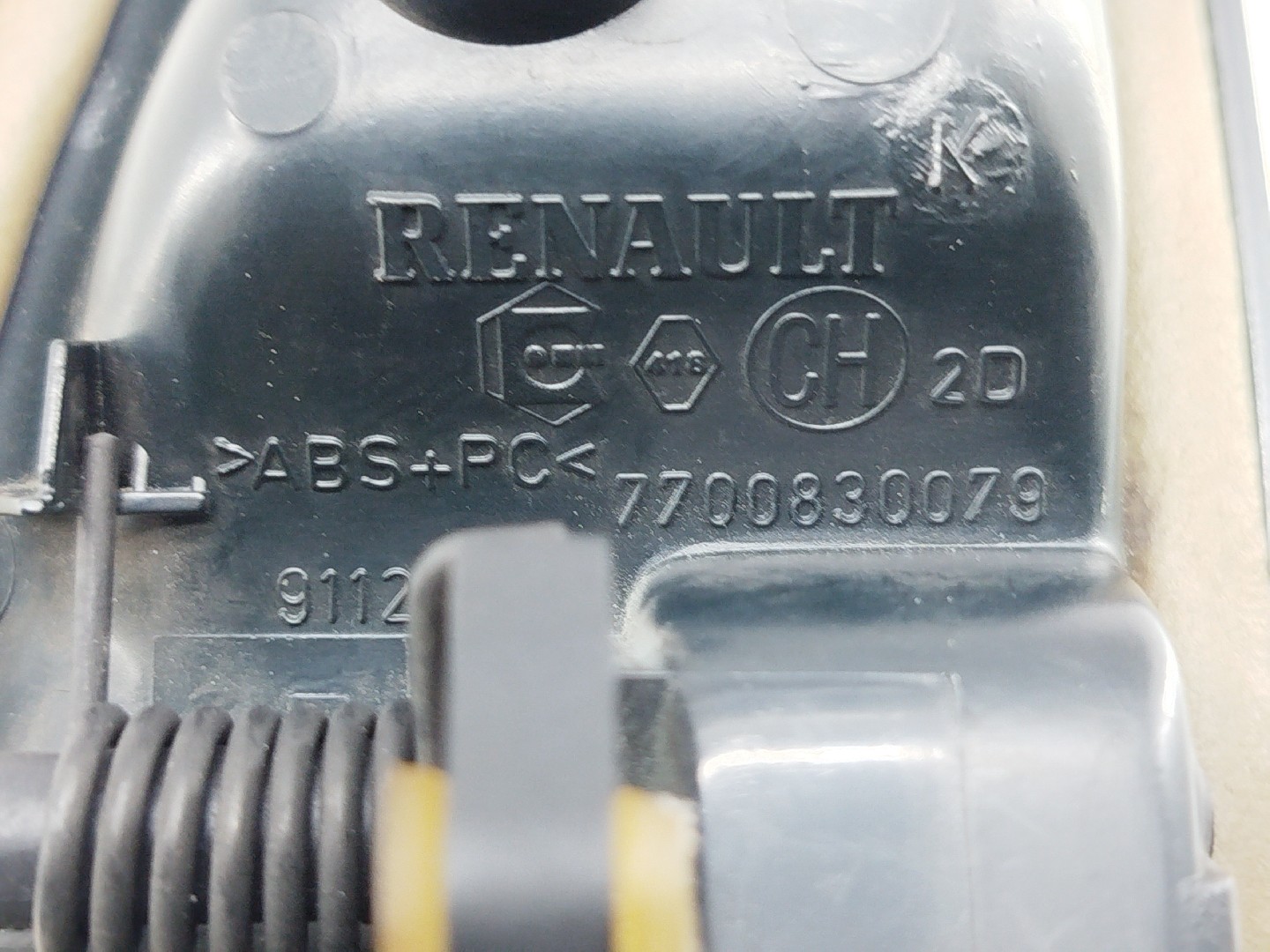 Puxador interior de porta traseira direita RENAULT SCÉNIC I Veículo multiuso (JA0/1_, FA0_) | 99 - 10 Imagem-2