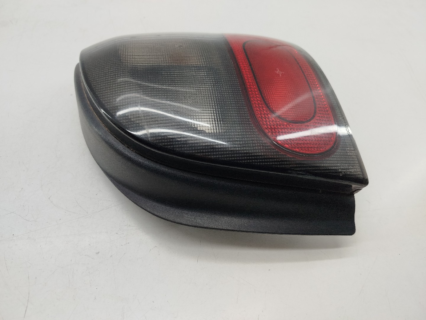 Farolim Stop Direito RENAULT SCÉNIC I Veículo multiuso (JA0/1_, FA0_) | 99 - 10 Imagem-1